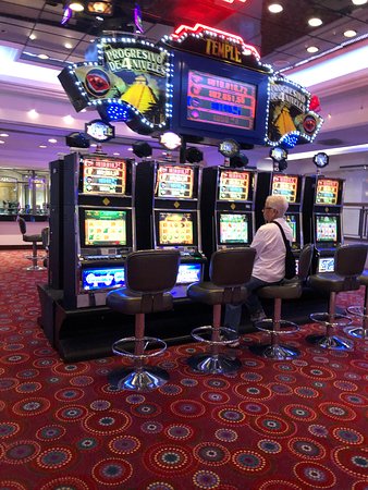 the twisted circus slot